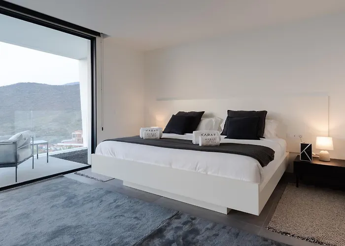 Karat Kai Torviscas * Адехе