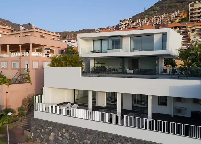 Karat Kai Torviscas Адехе